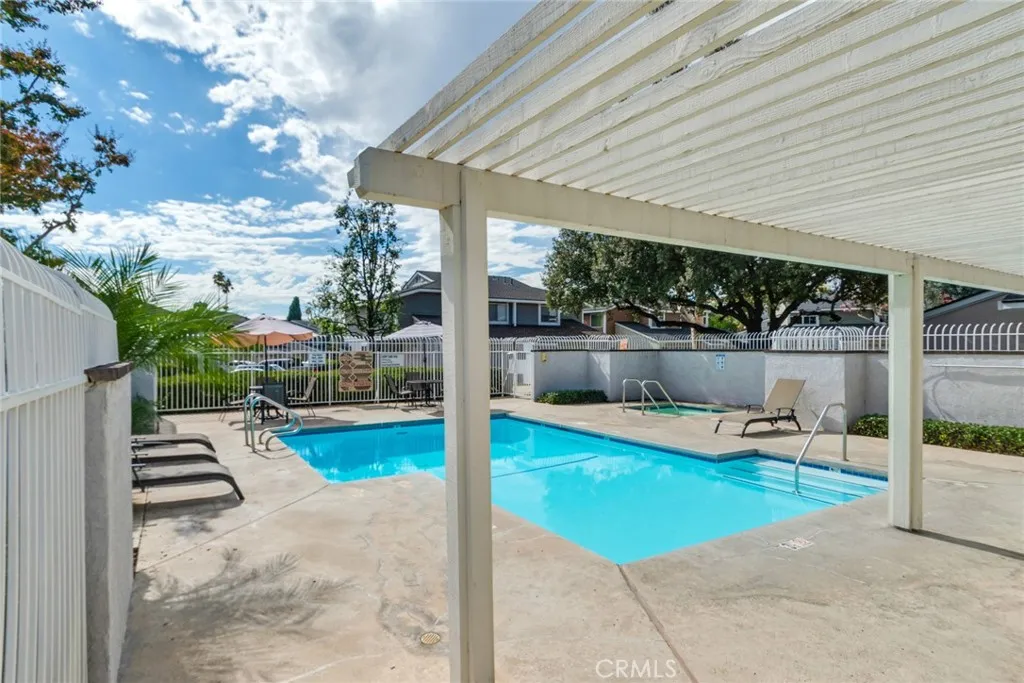 3724 Live Oak, Pomona, California 91767 home-pic-24